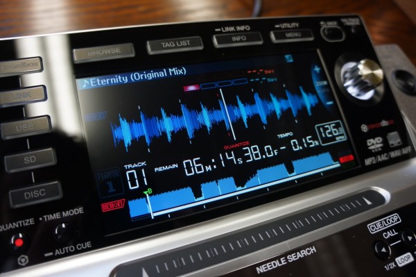 CDJ-2000nexus Platinum Edition