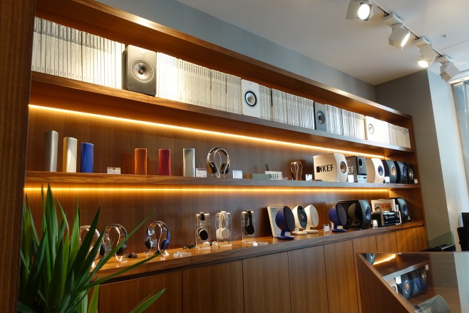 KEF MUSIC GALLERY 