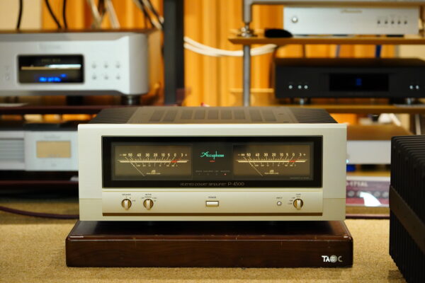 ACCUPHASE P-4500