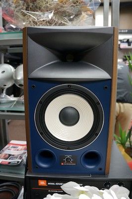 JBL 4306