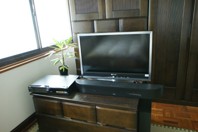 KDL-32F1