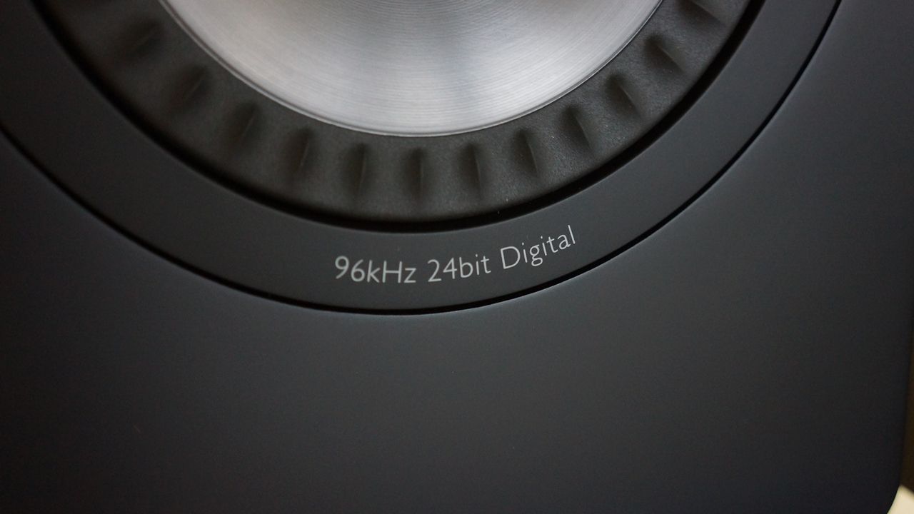 KEFのアクティブスピーカー「X300A」入荷情報！の巻 - サウンド