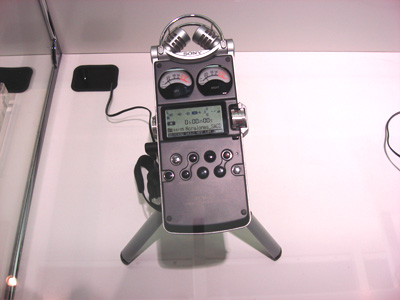 リニアPCMレコーダー  PCM-D50