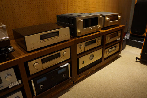 ACCUPHASE DP-700 A-65 C-2820 E560 E-360 E460  PS-1220